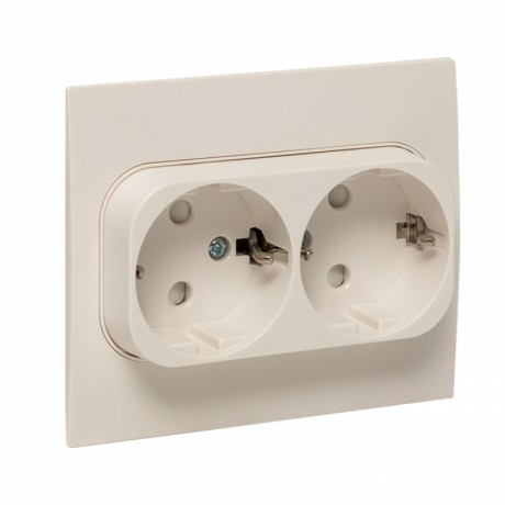 Стокгольм Розетка 2-местная с/з 16А белая с защ. штор. EKF PROxima EXR16-128-10