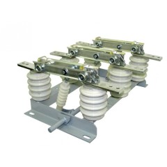 Разъединитель РВ-10/630 УХЛ3 с приводом ПР-10 EKF Stingray rv-10-630