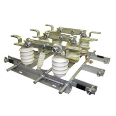 Разъединитель РВЗ-10/1000-III УХЛ3 с приводом ПР-10 EKF Stingray rvz-10-1000-IIIz