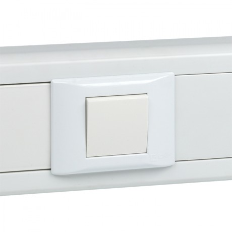 Выключатель 1-кл. проходной 10А, без индикатора EKF E2MV10-025-10