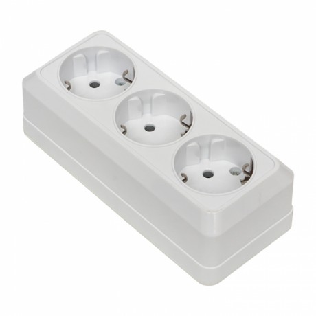 Рим Розетка 3-местная 16А с заземлением белая EKF ENR16-228-10